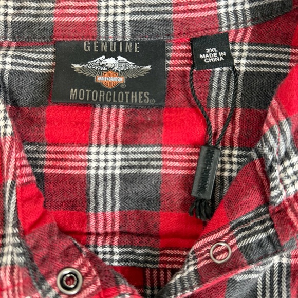 Harley-Davidson Red and Black Plaid Casual Shirt - Picture 4 of 6